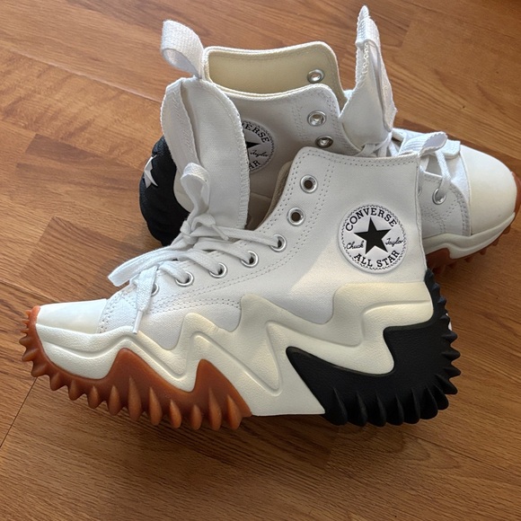 Converse White and Black Chunky Sneakers - Picture 3 of 5